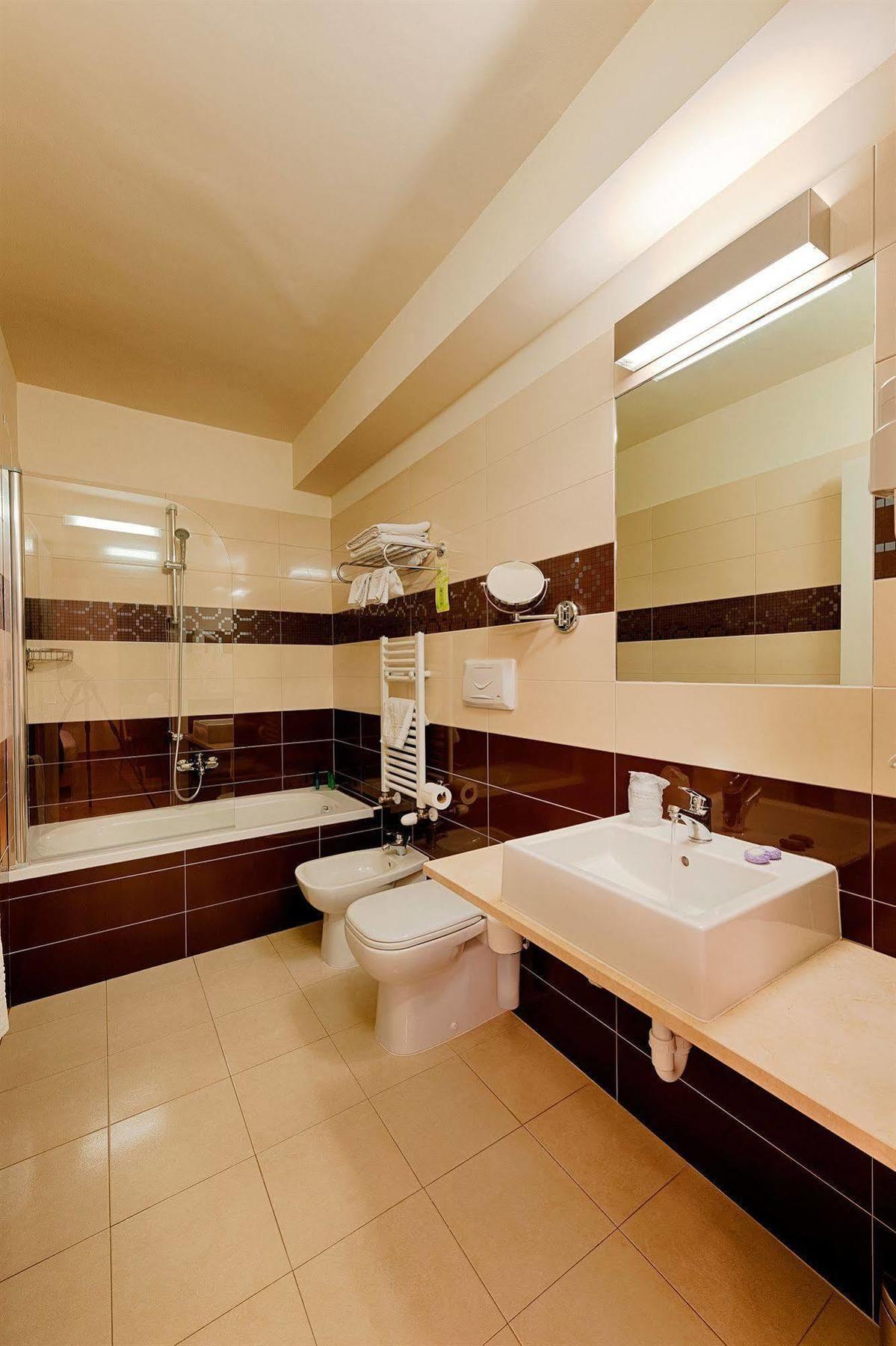 HB Aosta Hotel&Balcony SPA Zewnętrze zdjęcie